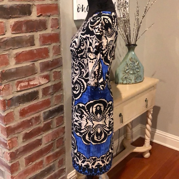 White House Black Market - Picture 2 of 6